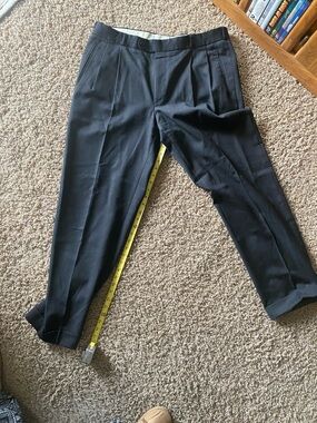 Men's Black Pleated Dress Trousers - Classic Tailored Style